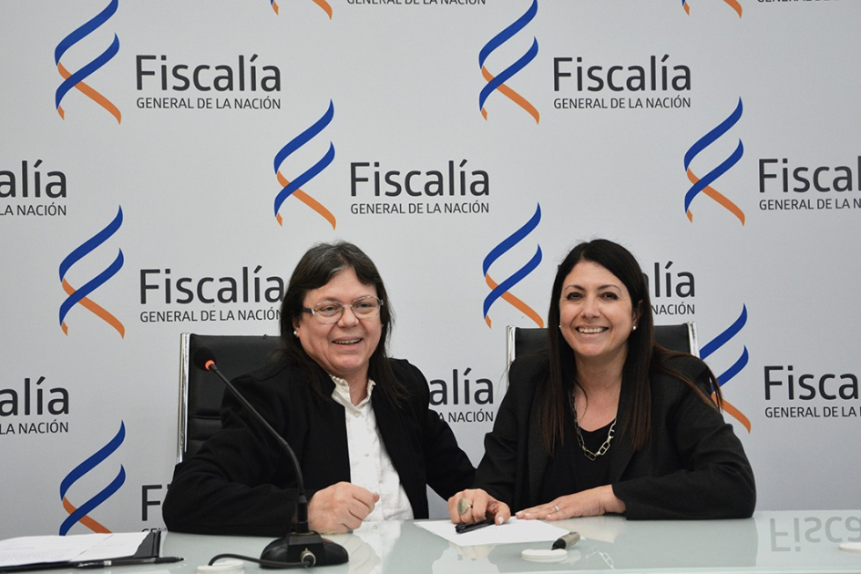 La fiscal de Corte Mónica Ferrero junto a la fiscal adjunta Gabriela Gómez