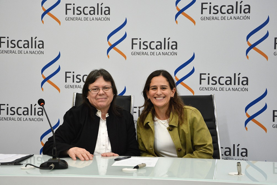 La fiscal de Corte Mónica Ferrero junto a la fiscal adjunta Andrea Fuentes