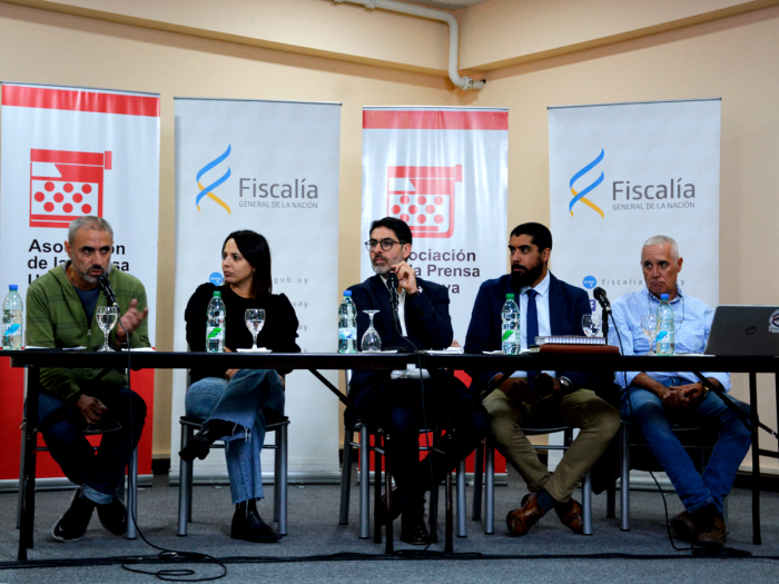 Mesa redonde integrada por Gabriel Pereyra, Patricia Madrid, Javier Benech, Willian Rosa y Carlos Negro Mesa redonde integrada por Pereyra, Madrid, Benech, Rosa y Negro