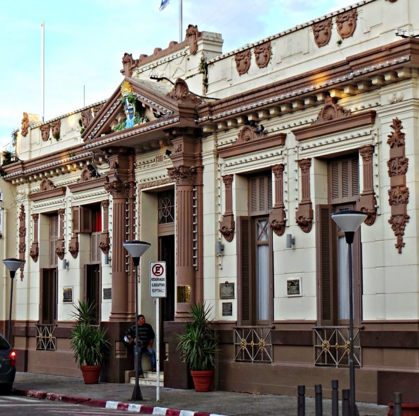 fachada Intendencia de Tacuarembó fachada Intendencia de Tacuarembó