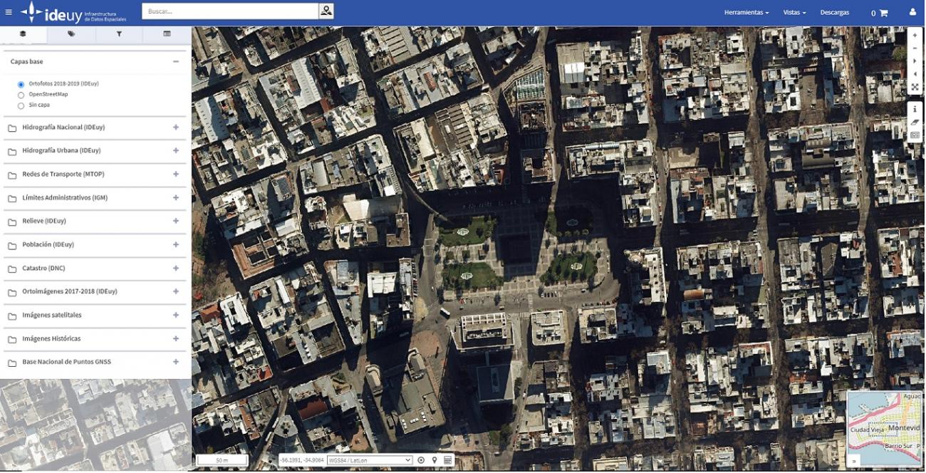 Visualizador de IDEuy Visualizador IDEuy imagen manzanas de Montevideo zona Plaza Independencia, Torre Ejecutiva.