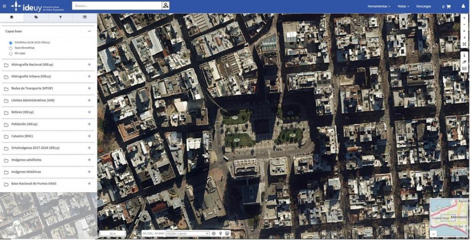Visualizador IDEuy imagen manzanas de Montevideo zona Plaza Independencia, Torre Ejecutiva.