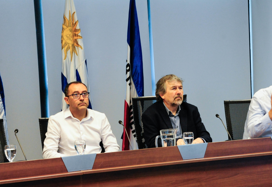 Seminario de intercambio técnico, entre las instituciones de datos espaciales de Uruguay y Colombia Seminario de intercambio técnico, entre las instituciones de datos espaciales de Uruguay y Colombia