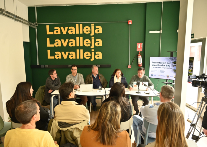 Foto: Gentileza de la IDL / Presentación en la Oficina de Turismo, previo a la firma del convenio Foto: Gentileza de la IDL / Presentación en la Oficina de Turismo, previo a la firma del convenio