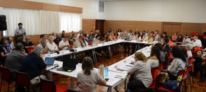 Imágen de reunión de organizaciones sociales