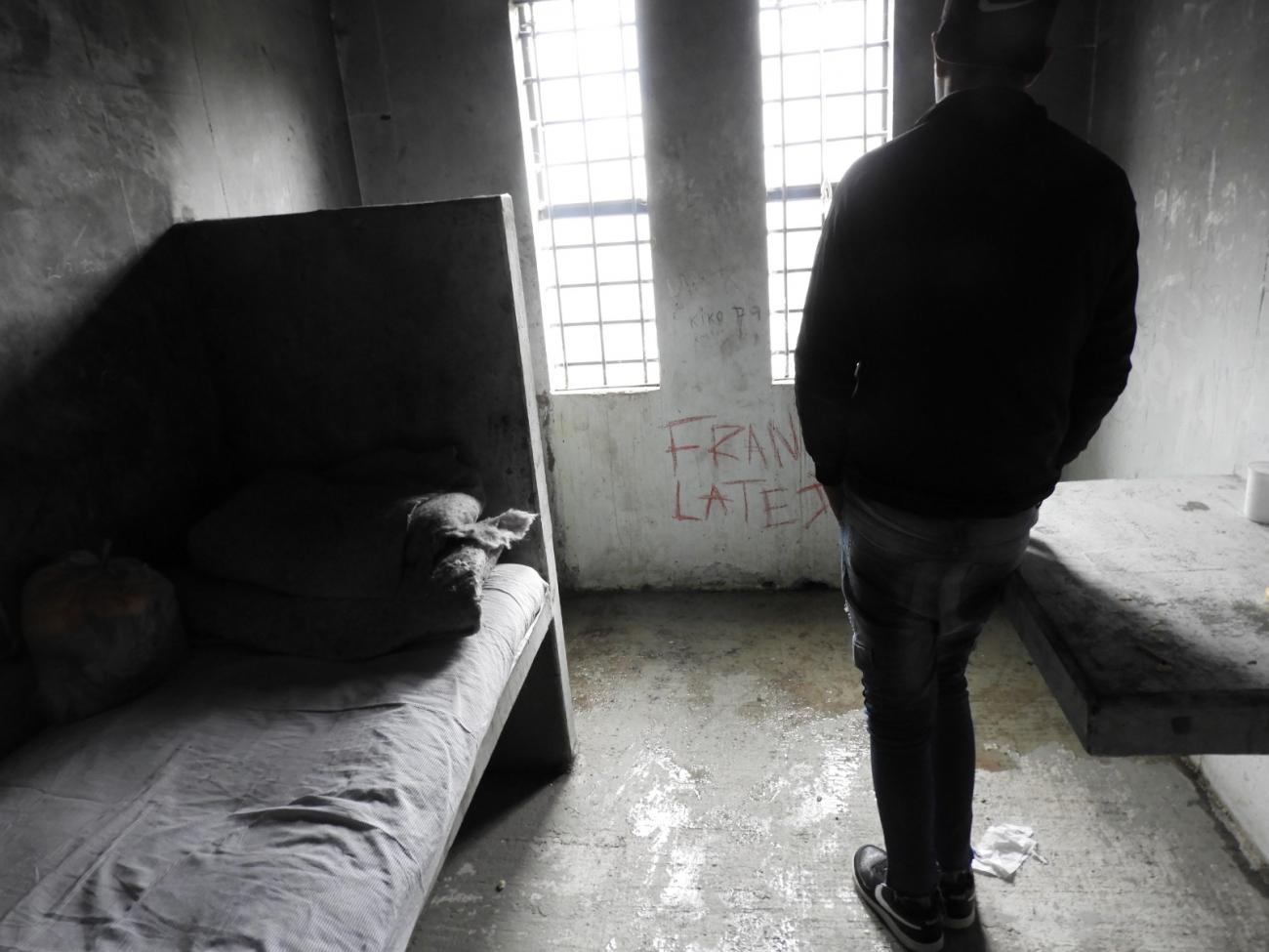 Celda del sistema penal juvenil inundada Celda del sistema penal juvenil inundada