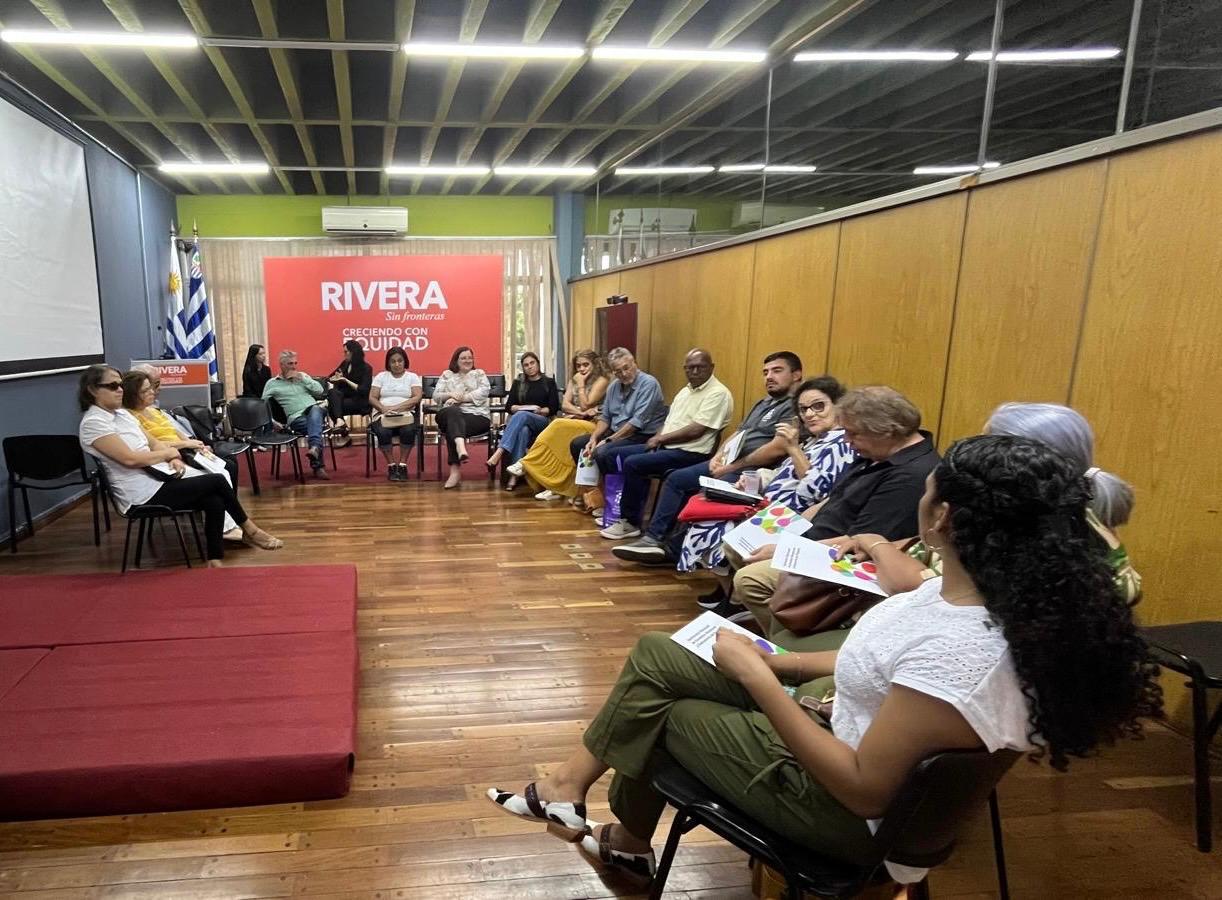 Reunión con organizaciones sociales