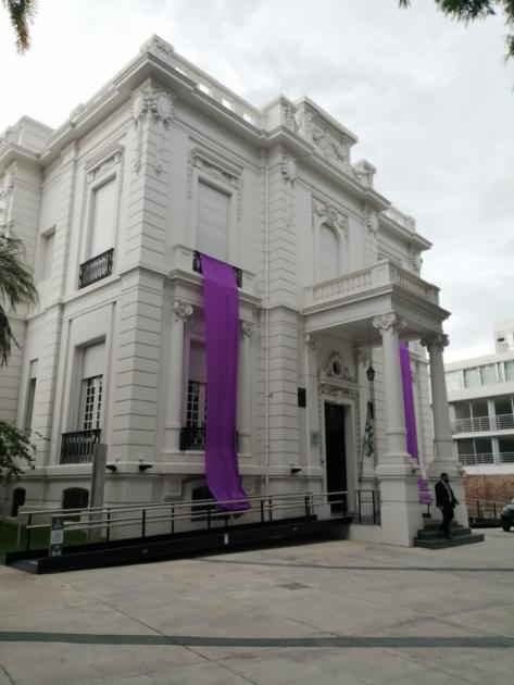 Fachada de la INDDHH Fachada de la INDDHH