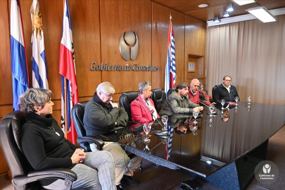 Firma de convenio entre INDDHH y IC Firma de convenio entre INDDHH y IC