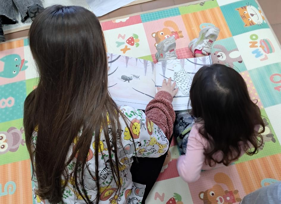 niñas participantes del espacio de narrativa en el Hospital Pereira Rossell