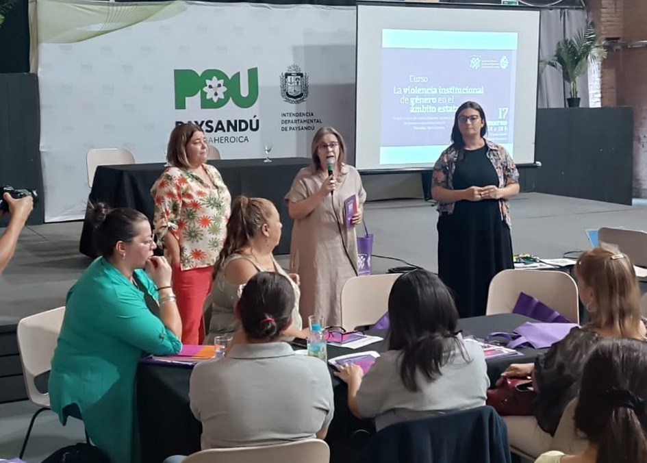 Marisa Acosta y Gabriela Gómez (Intendencia Paysandú), Rosana Medina (INDDHH)