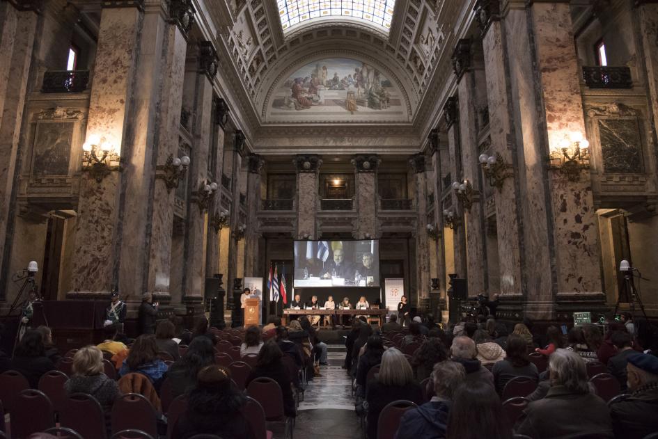 XI Asamblea Nacional de Derechos Humanos, vista del Paraninfo con público asistente