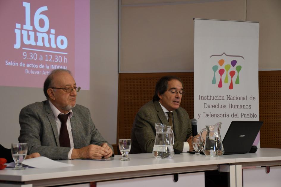 Presentación conversatorio