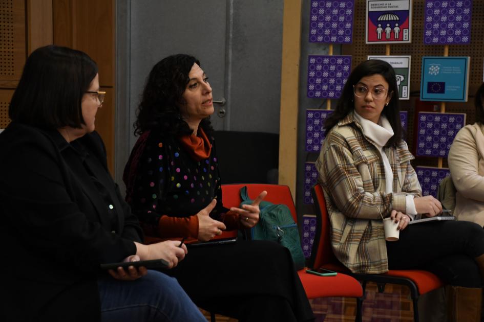 Referente Salud Mental INDDHH, exponiendo Referente Salud Mental INDDHH, exponiendo