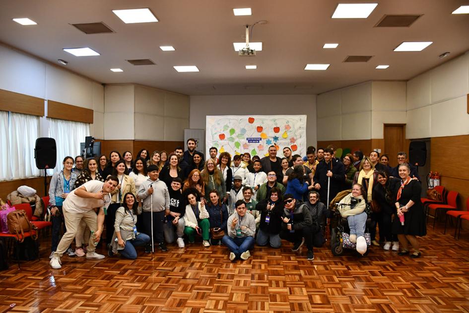 Participantes de la asamblea de niñas, niños, adolescentes y jóvenes en situación de discapacidad