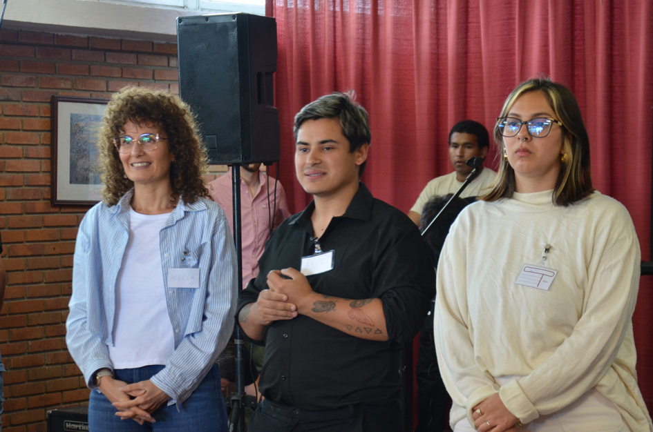 Cierre a cargo Axel Mendina y Marisol Díaz