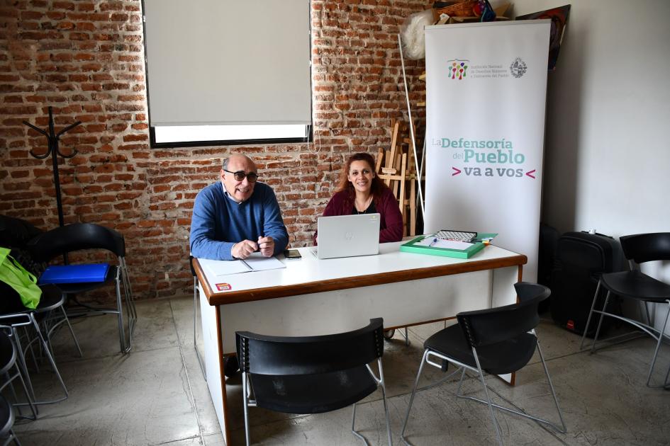 Equipo Defensoría del Pueblo en Centro Cultural Terminal Goes, Municipio C