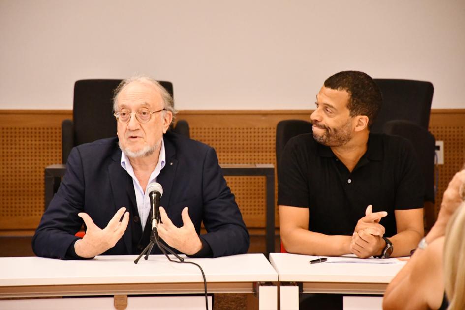 Marcos Israel, director de la INDDHH, y Óscar Rorra, funcionario de la Unidad Étnico Racial Marcos Israel, director de la INDDHH, y Óscar Rorra, funcionario de la Unidad Étnico Racial