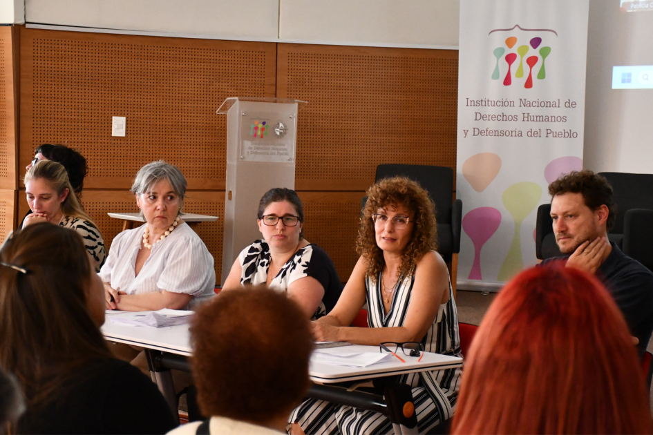 Directora Jimena Fernández junto al equipo del Mecanismo de Vigilancia y Monitoreo de Discapacidad