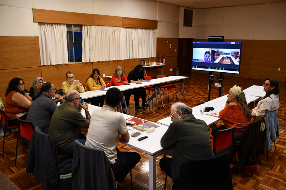 Integrantes del grupo de trabajo sobre protección del patrimonio cultural indígena Integrantes del grupo de trabajo sobre protección del patrimonio cultural indígena