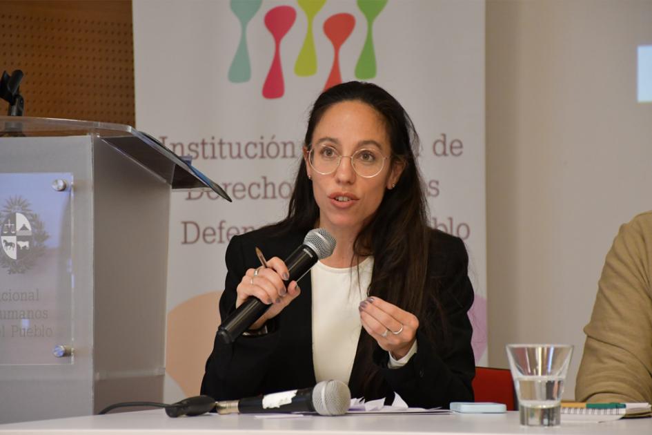 Gianina Podestá del Área de Protección del Ambiente de la INDDHH Gianina Podestá del Área de Protección del Ambiente de la INDDHH