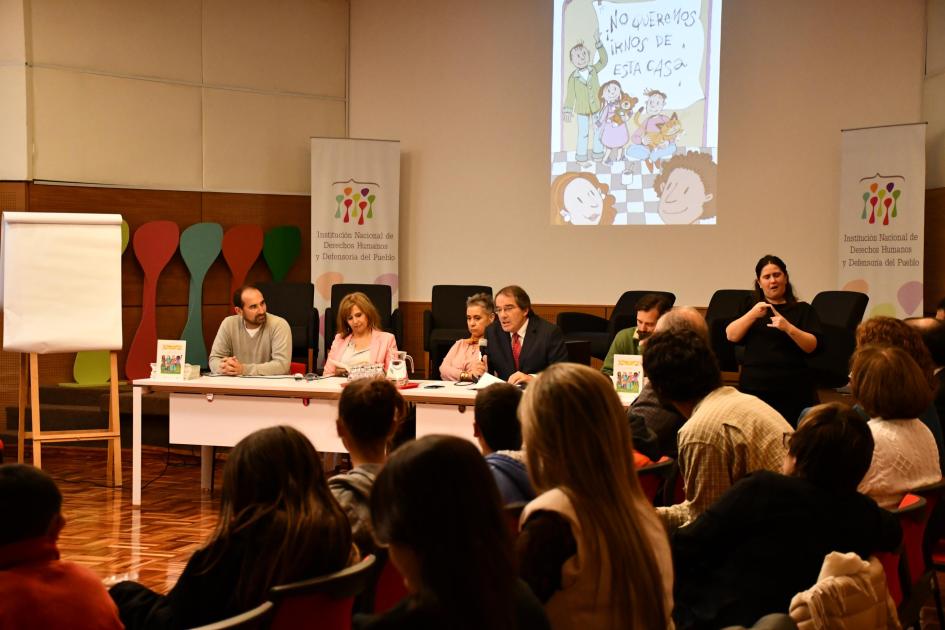 Presentación libro de cuentos Facundo cuenta (contigo)