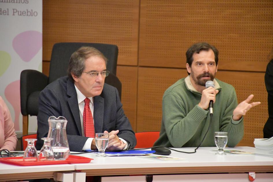 Horacio Cavallo, autor de Facundo cuenta (contigo) Horacio Cavallo, autor de Facundo cuenta (contigo)