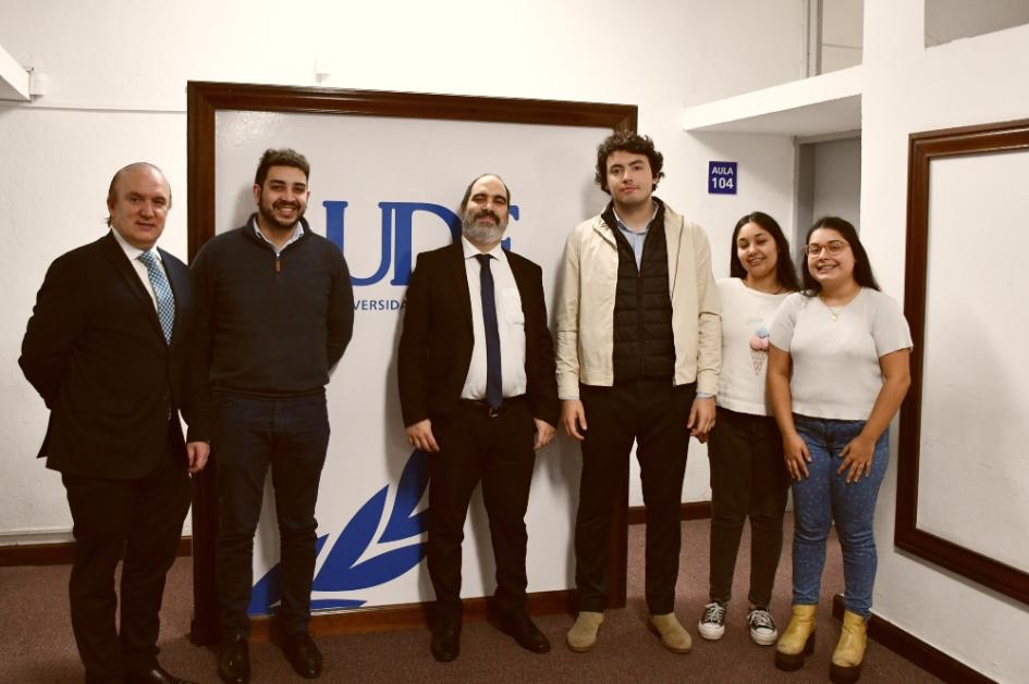 Módulo "Derechos humanos a través de casos de genocidio" Módulo "Derechos humanos a través de casos de genocidio"