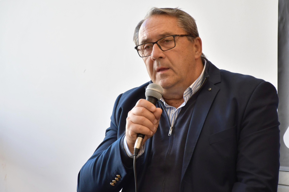 Director de Derechos Humanos de la Intendencia de Canelones, Carlos Garolla. Director de Derechos Humanos de la Intendencia de Canelones, Carlos Garolla.