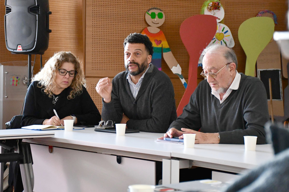 Vista de los y las participantes durante el diálogo