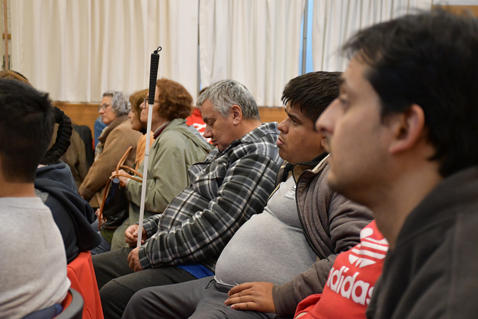 Integrantes de la soc. civil en la asamblea del Consejo Asesor Honorario en temas de discapacidad