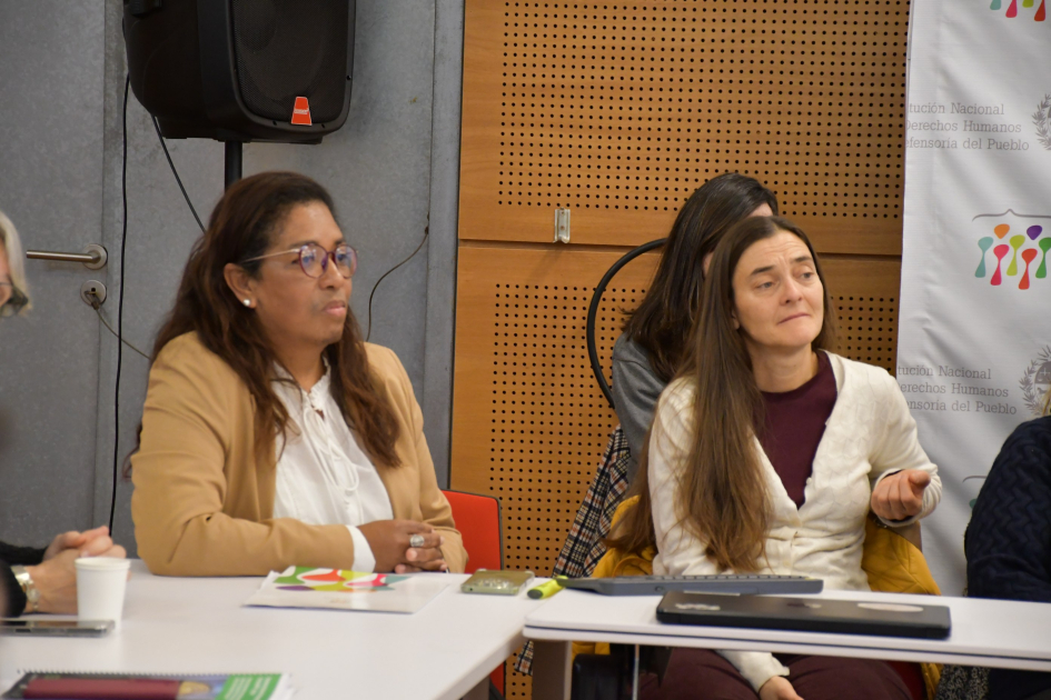 Alicia Saura y Laura Latorre, funcionaria del sistema de salud mental del MNP Alicia Saura y Laura Latorre, funcionaria del sistema de salud mental del MNP