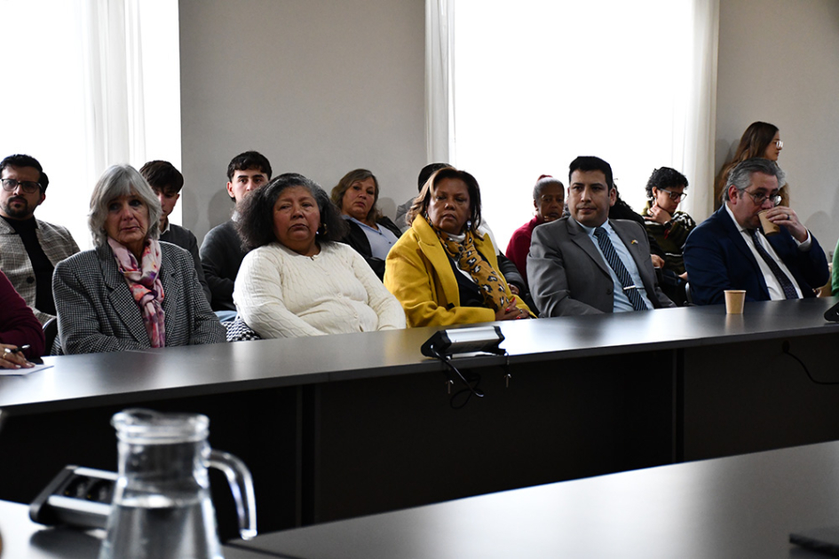 Participantes del conversatorio sobre la aplicación de la Convención Interamericana contra Racismo Participantes del conversatorio sobre la aplicación de la Convención Interamericana contra Racismo