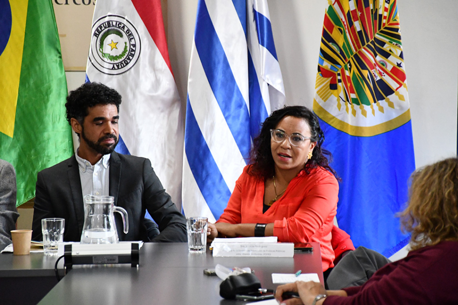 Mauricio Coitiño del Instituto Afrodescendiente y Leticia Rodríguez Taborda de MIDES Mauricio Coitiño del Instituto Afrodescendiente y Leticia Rodríguez Taborda de MIDES
