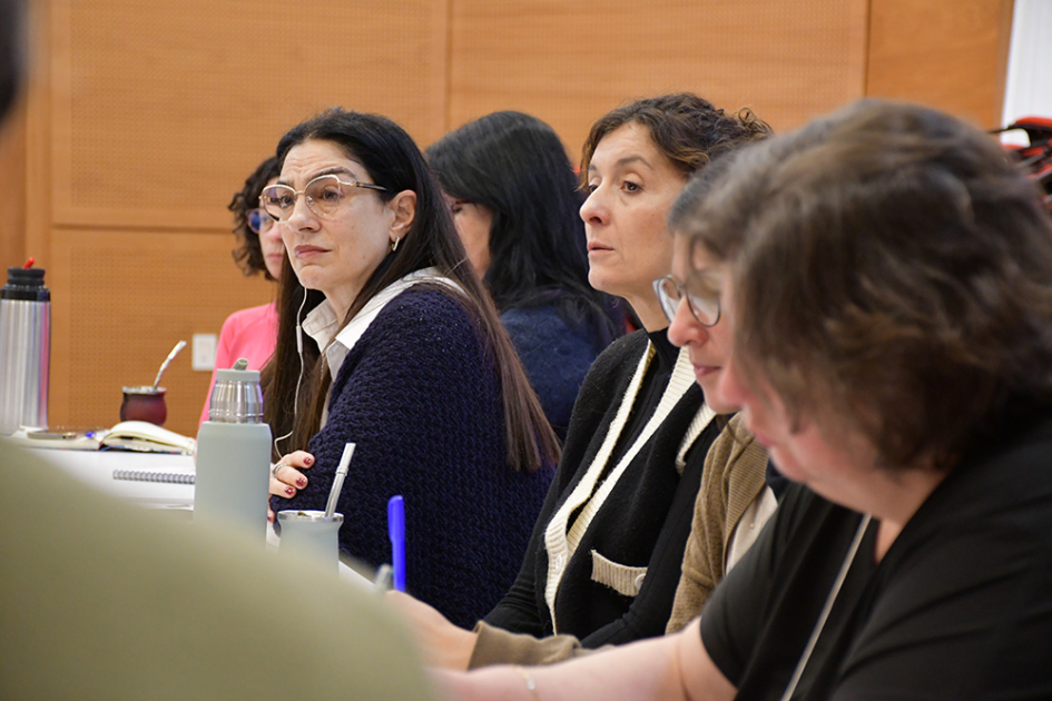 Participantes de la primera jornada de intercambio sobre los DESCA