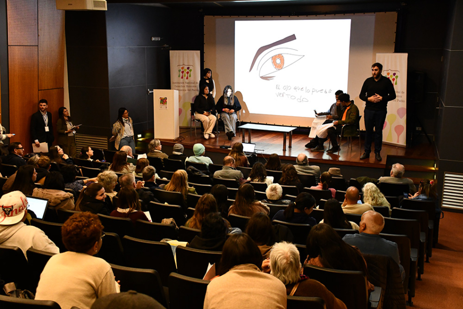 Plenario con presentación del eje infancia y adolescencia