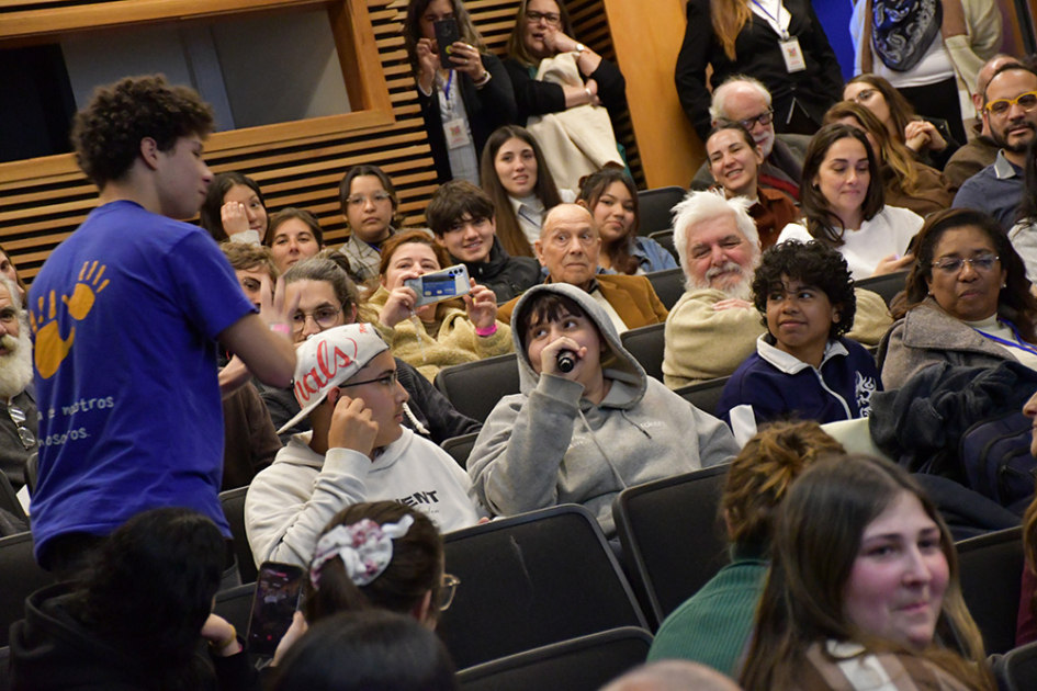 Plenario con presentación del eje salud mental