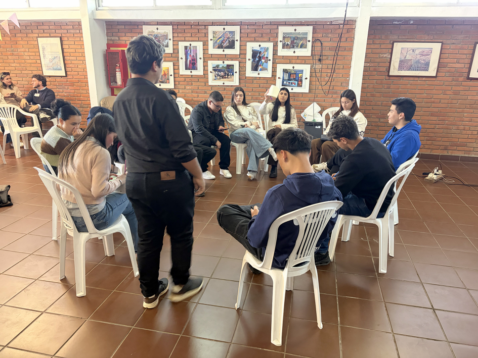 Intervenciones de los y las jovenes participantes durante las dinámicas