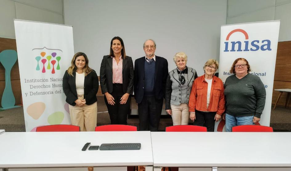 Autoridades INISA-INDDHH en la firma de la cesión de comodato a la Comisión de Sitio de La Tablada Autoridades INISA-INDDHH en la firma de la cesión de comodato a la Comisión de Sitio de La Tablada