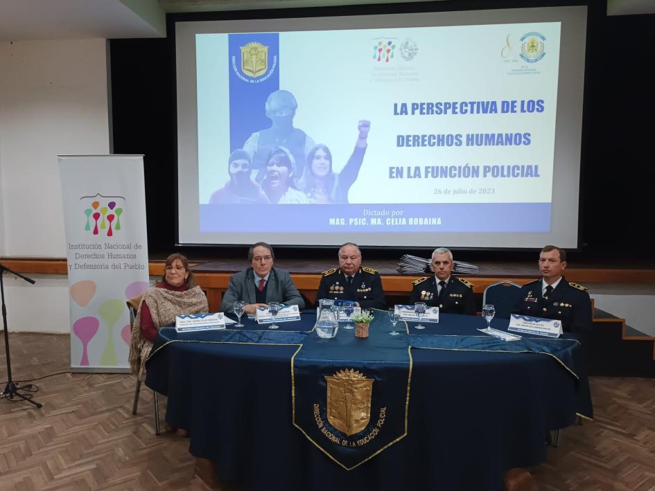 Presentación curso "La perspectiva de los DDHH en la función policial”