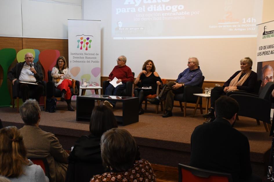 Expositores evento "Ayuno para el diálogo: una opción por los derechos humanos" Expositores evento "Ayuno para el diálogo: una opción por los derechos humanos"