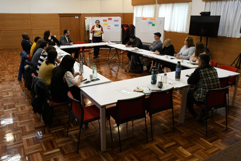Mesa de cierre 2023 de Unidad de Migrantes Mesa de cierre 2023 de Unidad de Migrantes