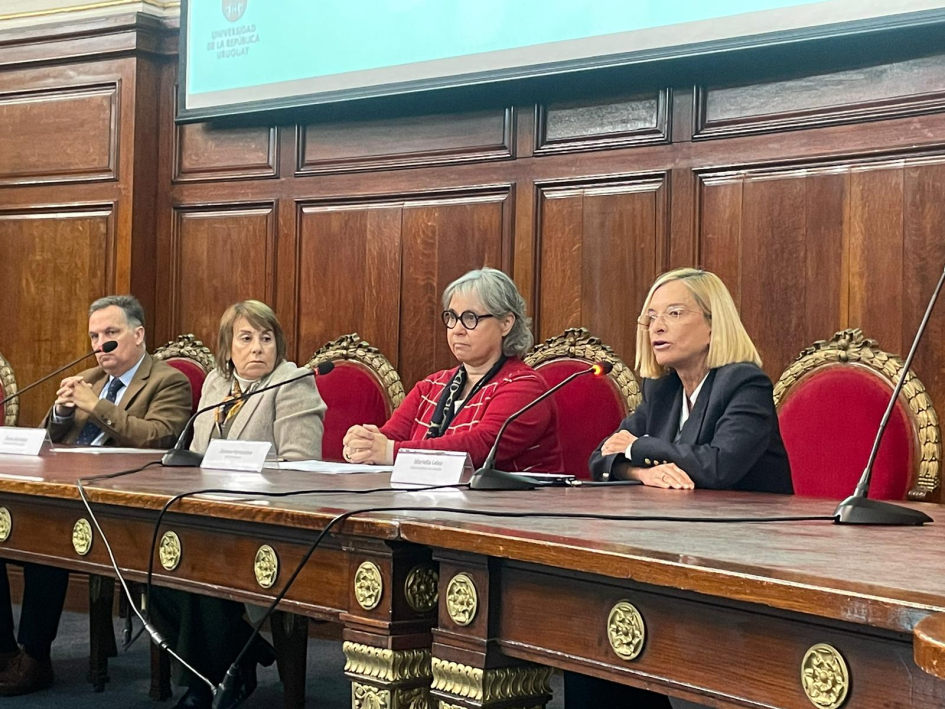 Apertura de la Conferencia en el Paraninfo