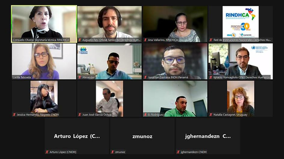 imagen de la pantalla de zoom donde se ven los participantes imagen de la pantalla de zoom donde se ven los participantes