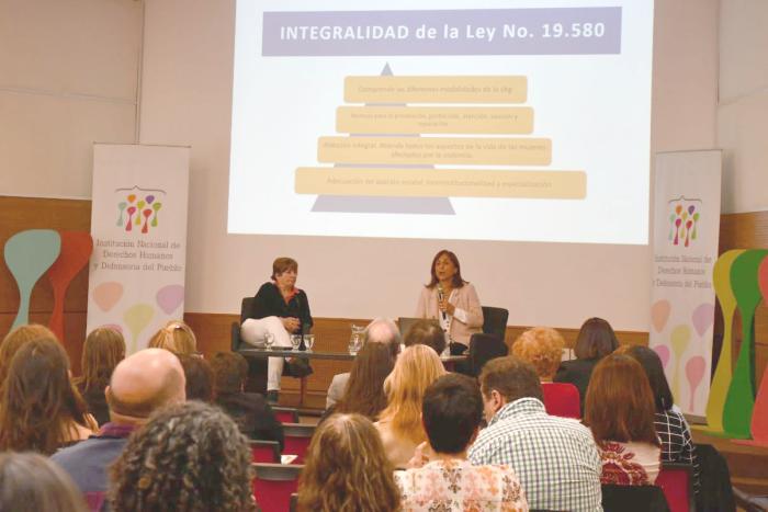 Ponencia de las expertas en violencia institucional