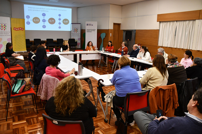 Participantes de la primera jornada de intercambio sobre los DESCA