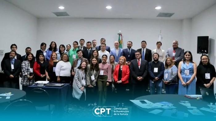 Foto grupal de los participantes del taller