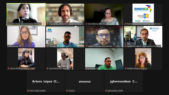 imagen de la pantalla de zoom donde se ven los participantes imagen de la pantalla de zoom donde se ven los participantes