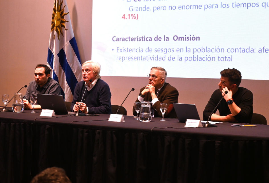 Mesa de autoridades 