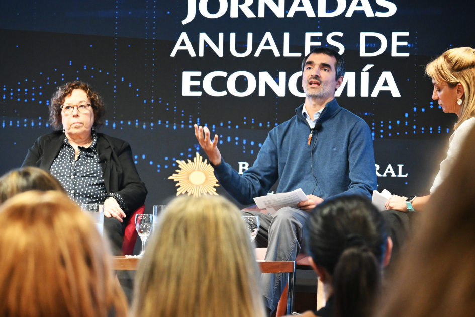 Presentación de César Medero